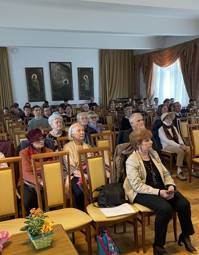 Dr. Gál Judit_3.jpg